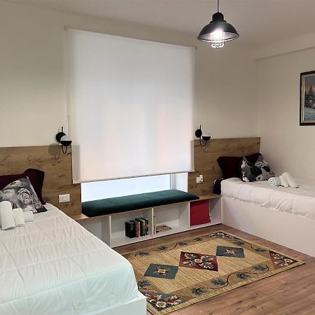Grand Park & Bllok Area Rooms Tirana Esterno foto